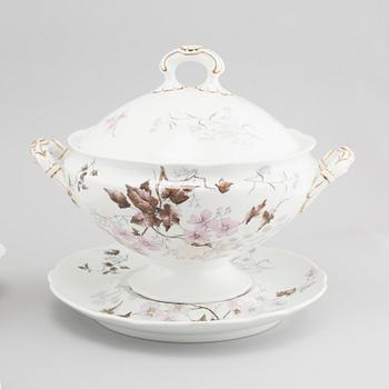 98 pieces of earthenware tableware from Rörstrand, model "Risa", produced between 1888- 1908.