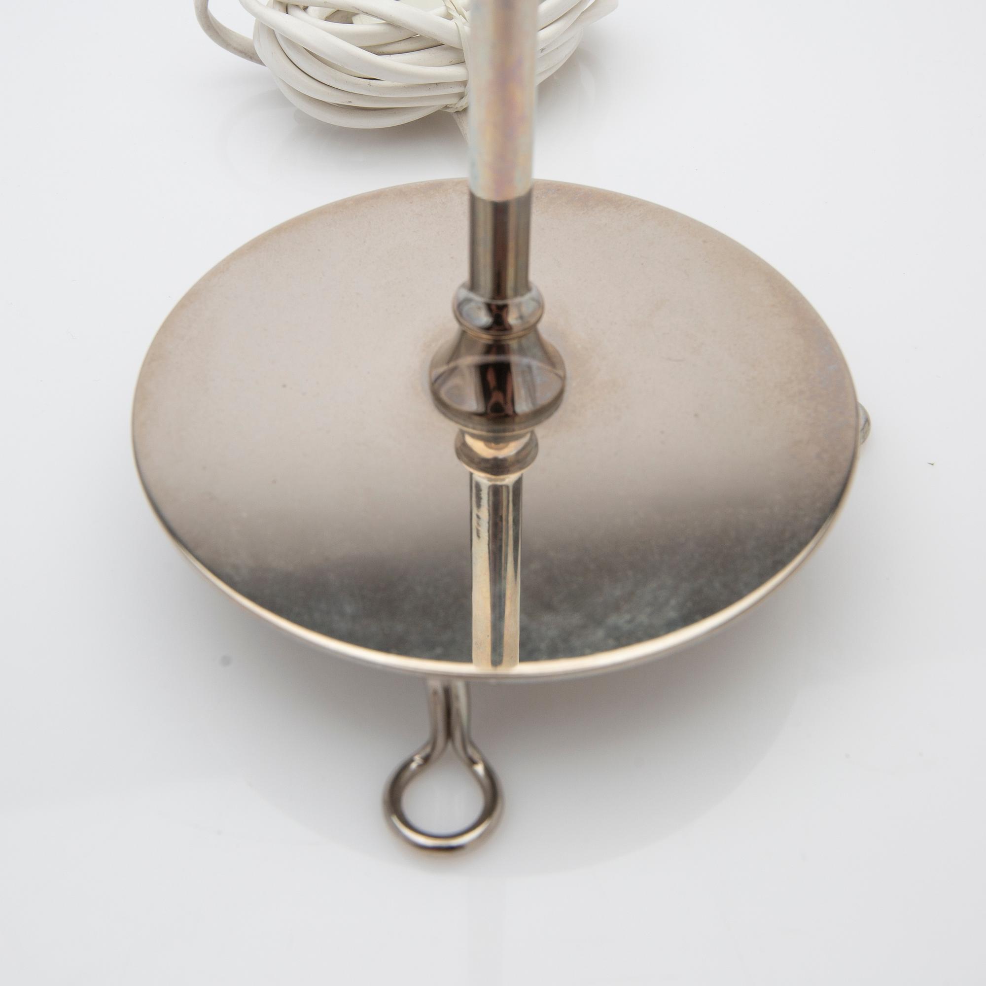Josef Frank, bordslampa, modell 2552, Firma Svenskt Tenn.
