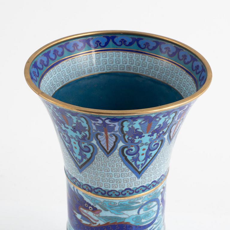 A cloisonné vase, China, 20th/21st century.
