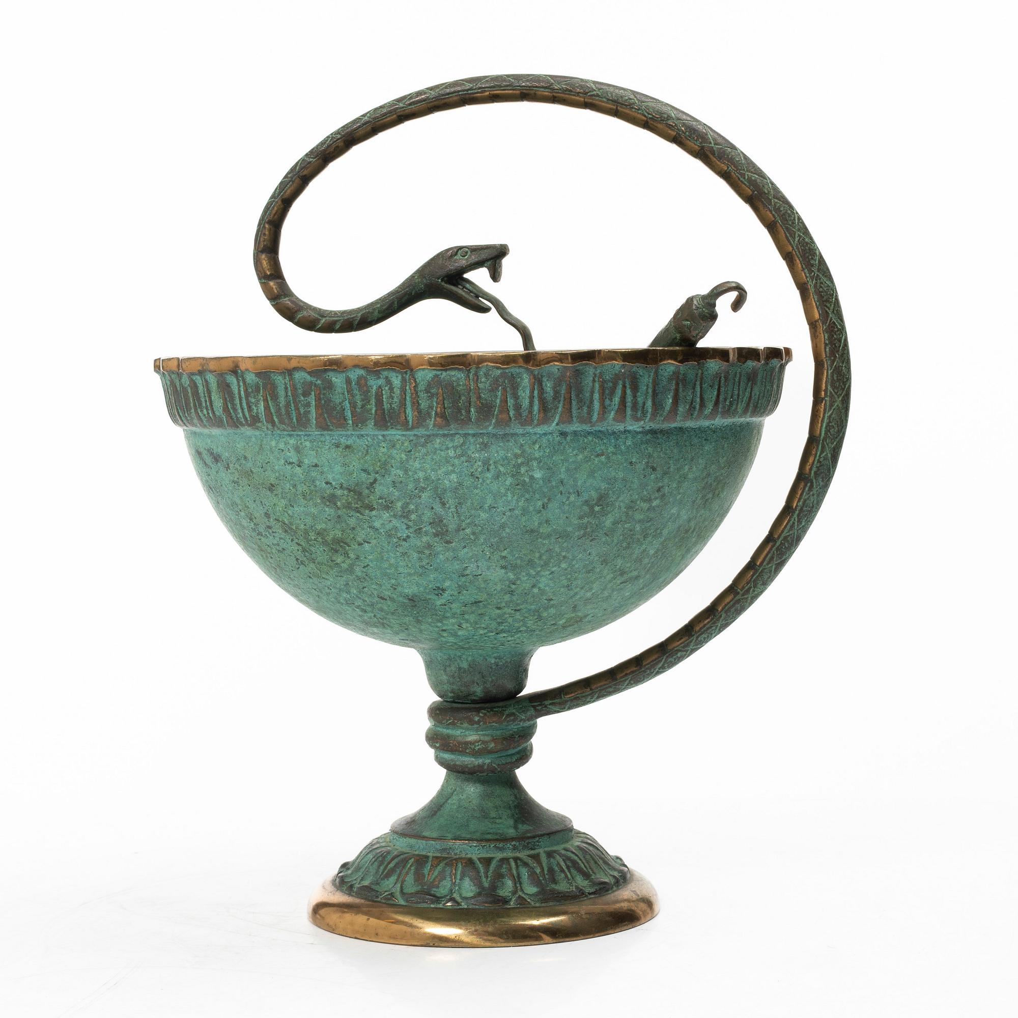 A footed bowl/apothocary's bowl, 20th/21st century.