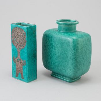 An 'Argenta' stoneware vase by Wilhelm Kåge for Gustavsberg, 1940's.