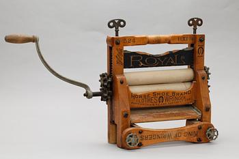 BORDSMANGEL, USA, 1900-talets första hälft.