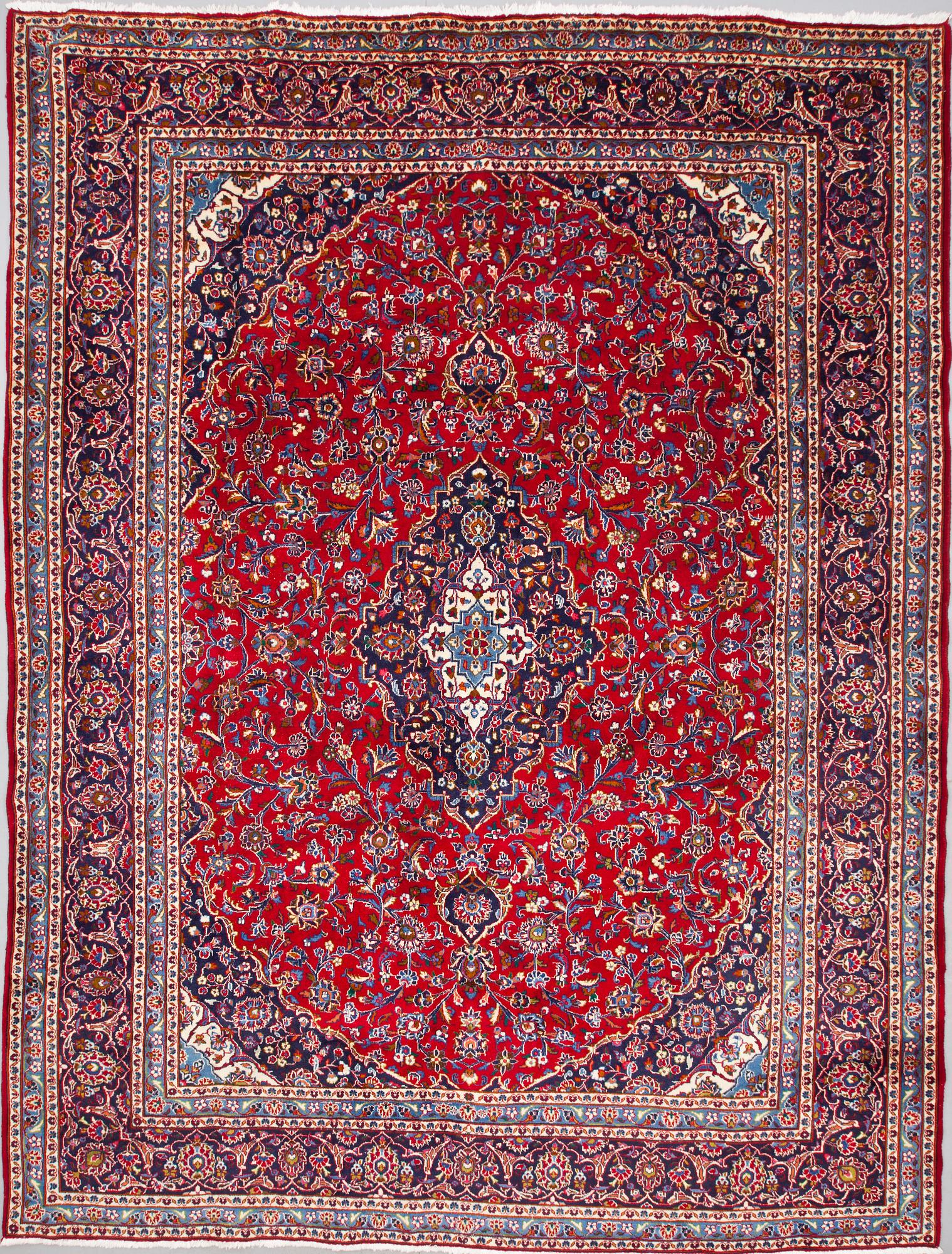 MATTA, old, Keshan, ca 397 X 292 cm.