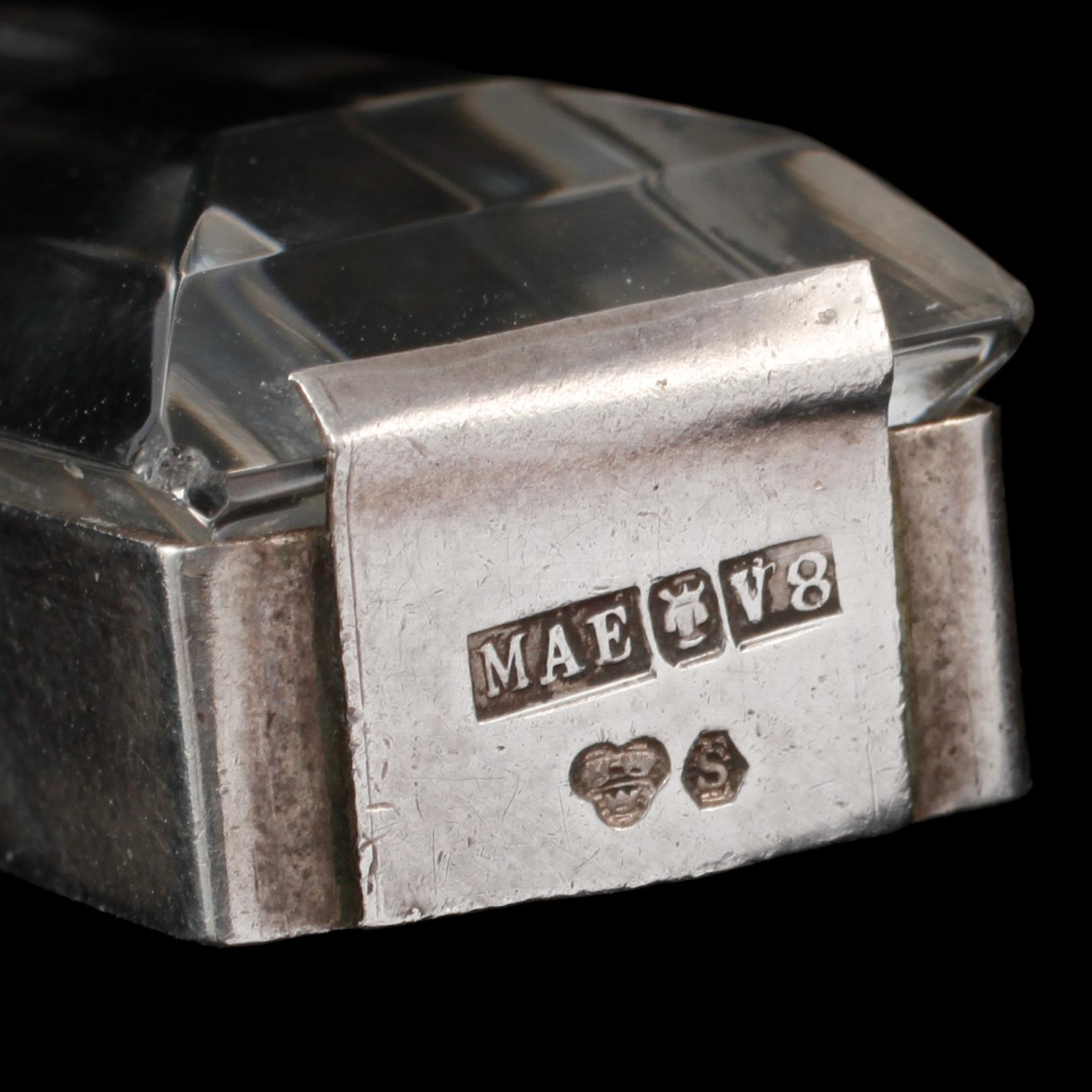 HÄNGE, silver samt fasettslipad bergskristall, Martin Elmblad, Stockholm, 1947. Vikt 12 g.