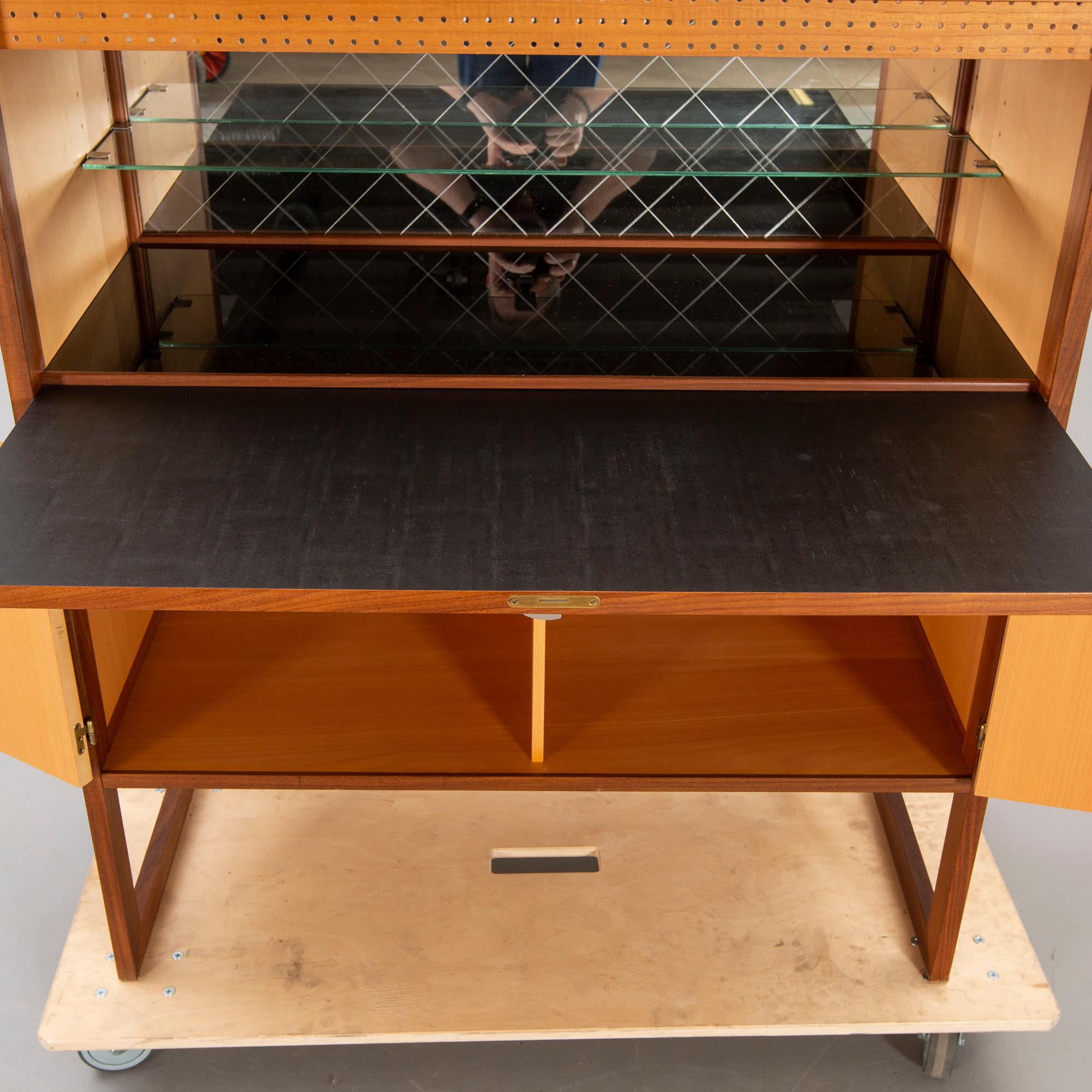 Arne Wahl-Iversen, bar cabinet "Varié", IKEA, 1960s.