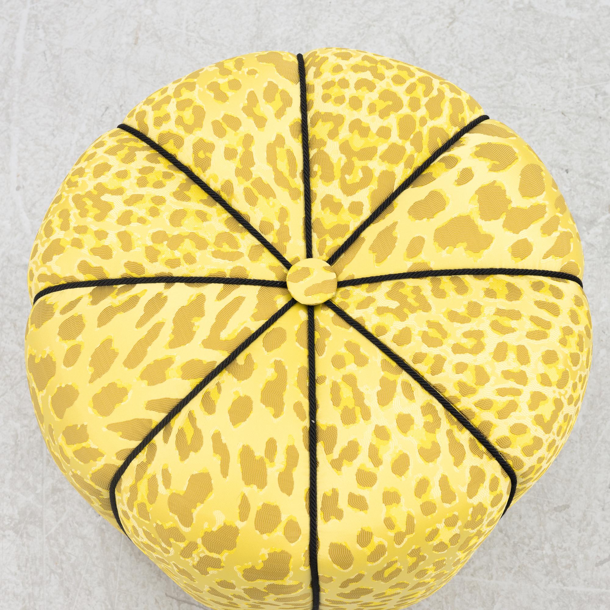 Josef Frank, pall modell B 530, Firma Svenskt Tenn 2023.