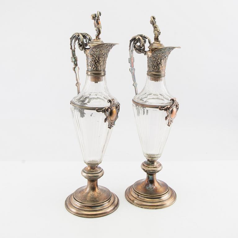 Wine decanters/carafes, a pair from the early 20th century.