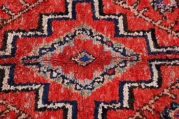 MATTA, Marocko, ca 285x 195 cm.