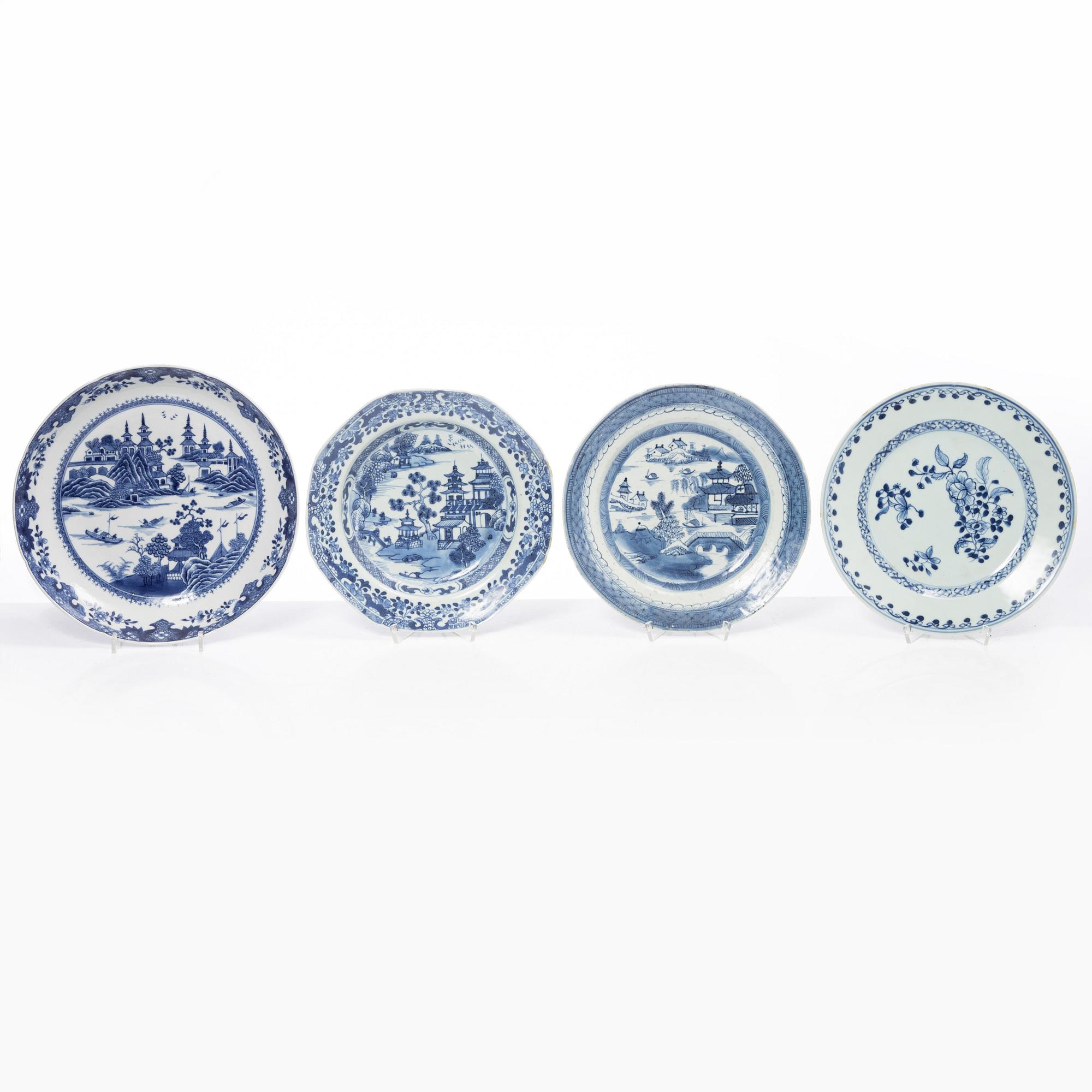 A group lot of 12 blue and white Chinese Export dishes, Qing dynasty, 18th century.