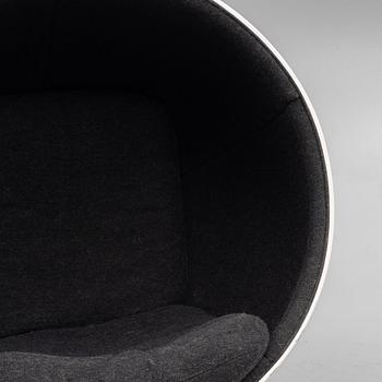 Eero Aarnio, a "Ball Chair", Adelta, Finland, post 1996.