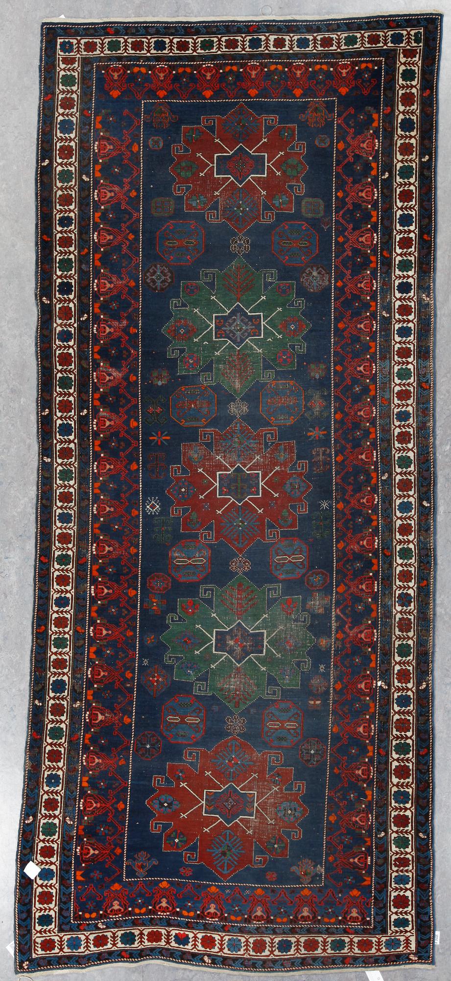 GALLERIMATTA, semiantik Kaukas, ca 335x140 cm.