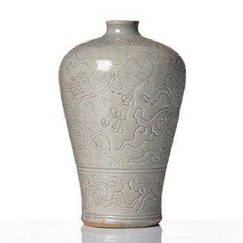 A white glazed Meiping vase, Qing dynasty, 18th century.