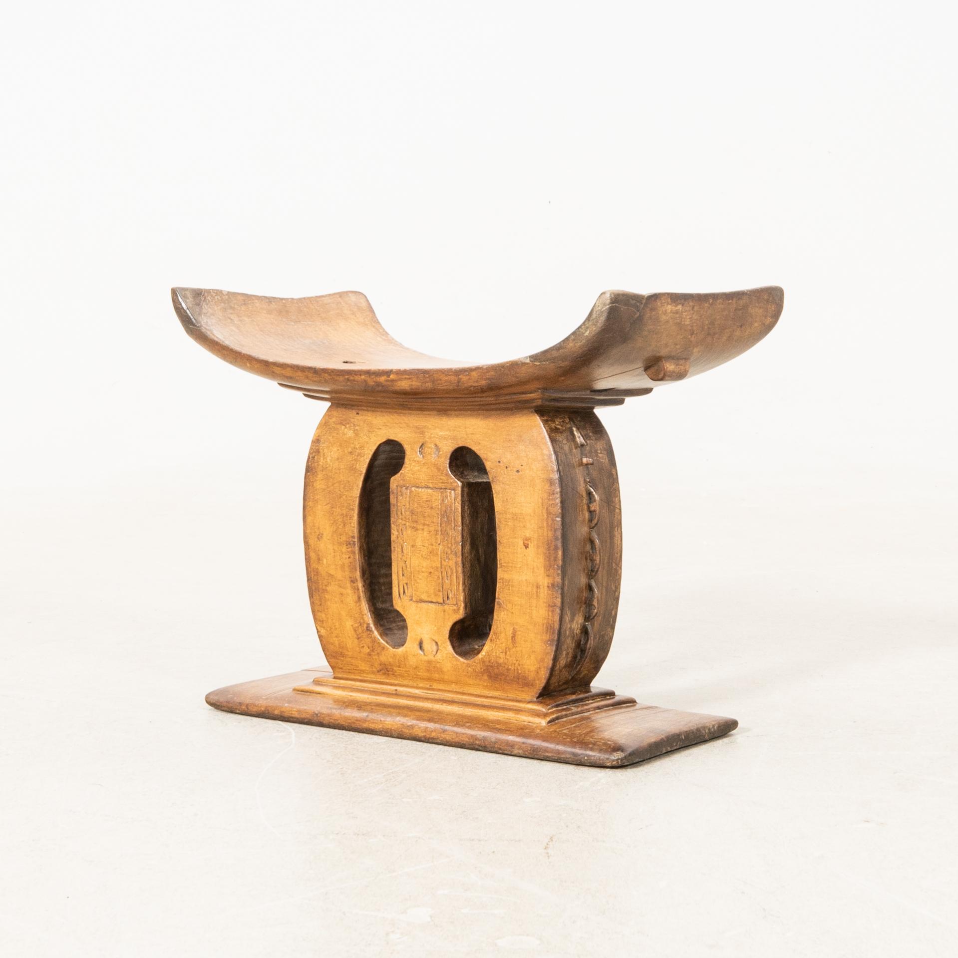 Chair, Ashanti, Ghana, mid-1900s.