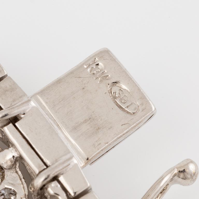 Bracelet, 18K white gold and brilliant-cut diamonds.