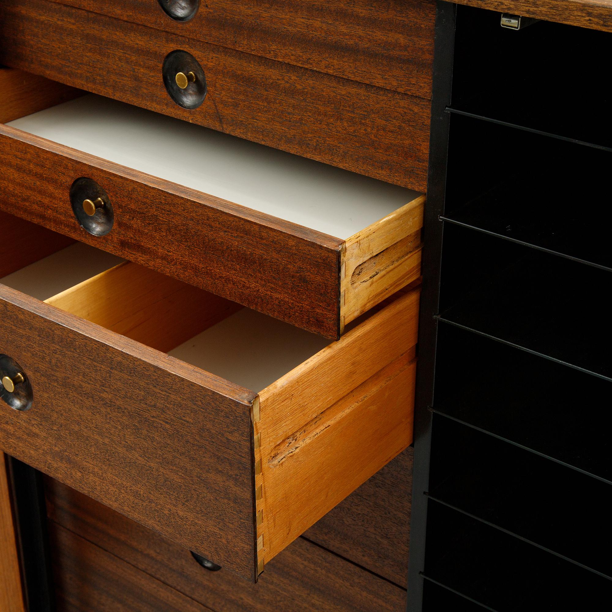 Harvey Probber a 'Gentlemans chest' or cabinet, Harvey Probber, Fall River, Massachusetts, 1960s.