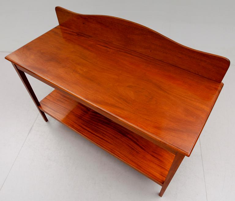 SIDEBOARD, 1900-talets första hälft.