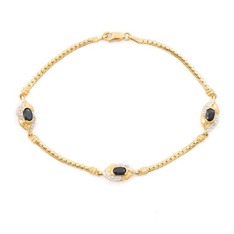 Bracelet, 18K gold with sapphires and small single-cut diamonds, Italy.