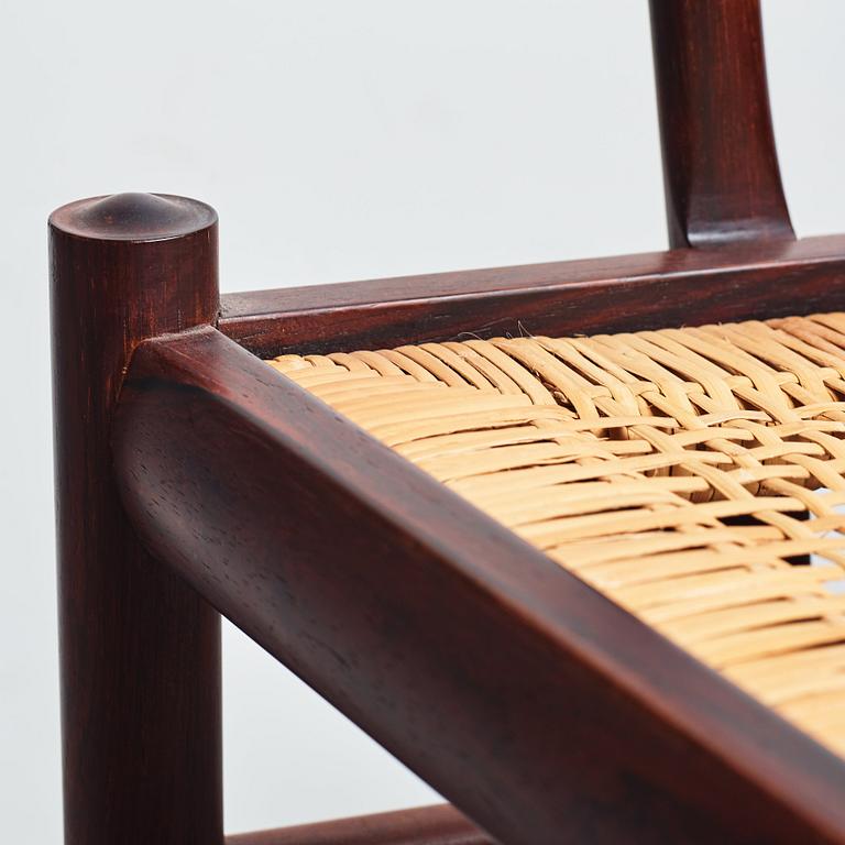Ole Wanscher, karmstolar, ett par "Colonial Chair, PJ 149", Poul Jeppesen, Danmark.