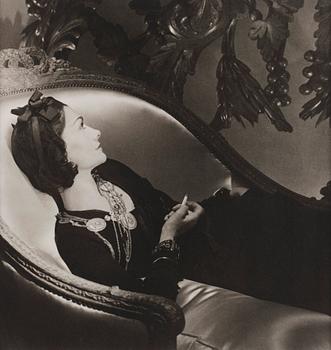 215. Horst P. Horst, ”Coco Chanel, Paris 1937”.