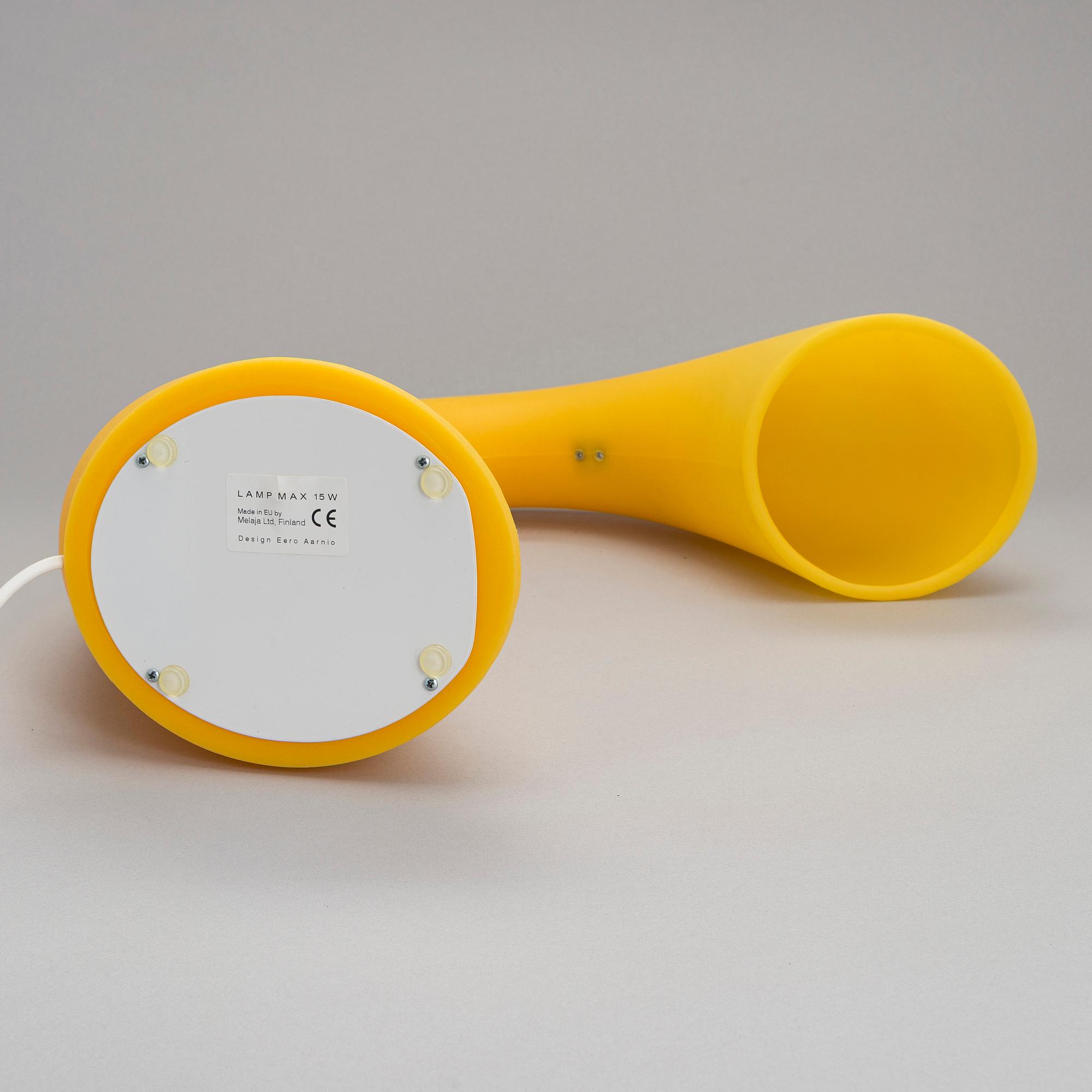 Eero Aarnio, pöytävalaisin "Swan" Melaja Oy, 2007.