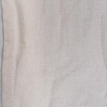 LINNEGARDINER, ett par. 2000-tal. Mått 200x370 cm.