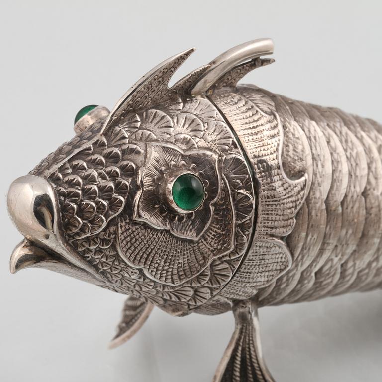 LUKTDOSA, silver samt paste, 1900-tal. Vikt 151 g.