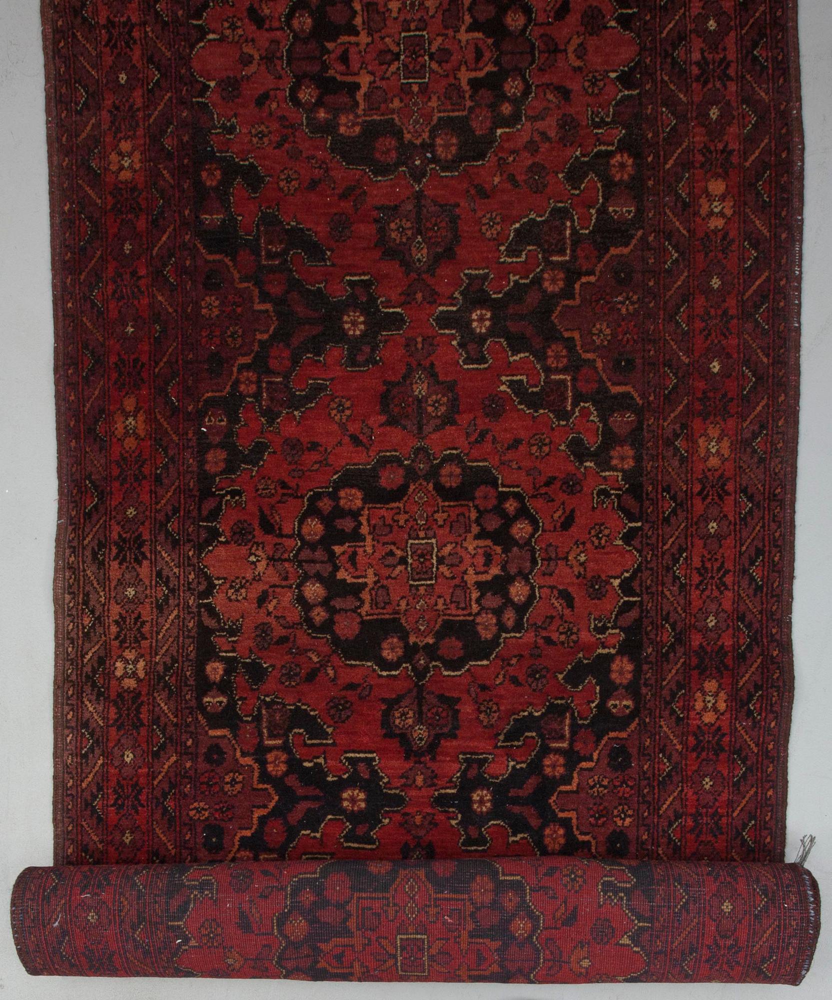 GALLERIMATTA, orientalisk. 393x84 cm.