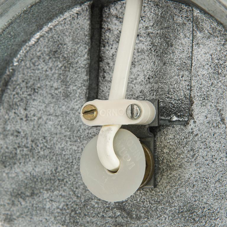 Lisa Johansson-Pape, pöytävalaisin, Stockmann Orno, 1900-luvun puoliväli.