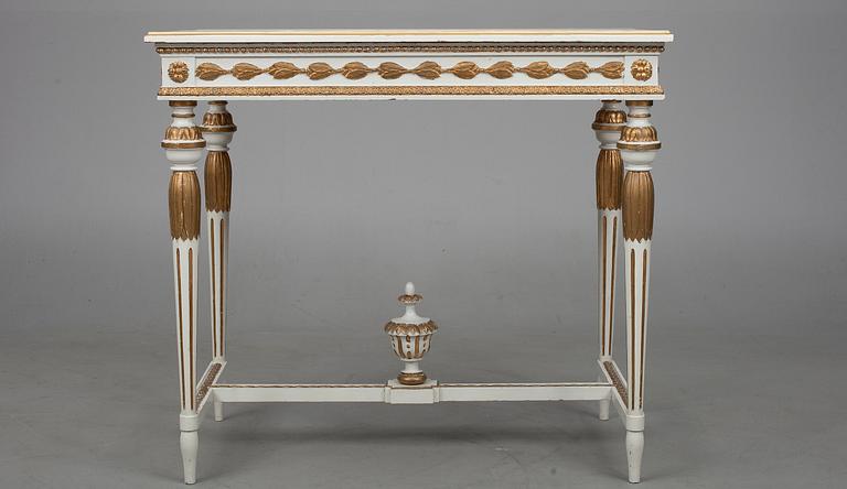 BORD, sengustaviansk stil, sekelskiftet 1800/1900-tal.