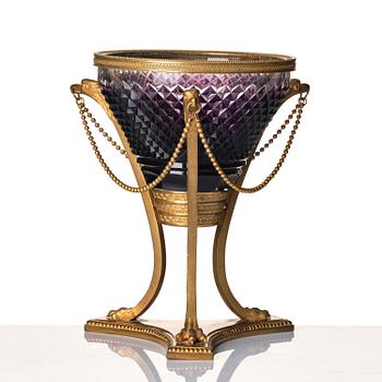 Uppsatsskål, troligen Ryssland, sent 1800-tal, Empirestil.