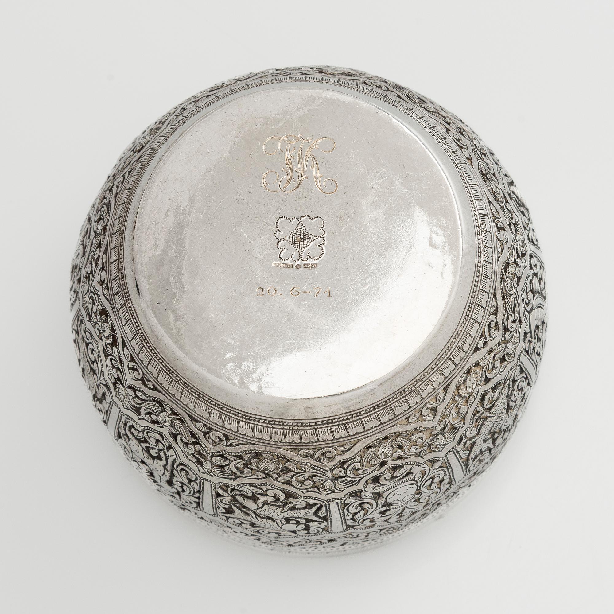 An Asian  silver bowl, Finnish import marks Helsinki 1969.