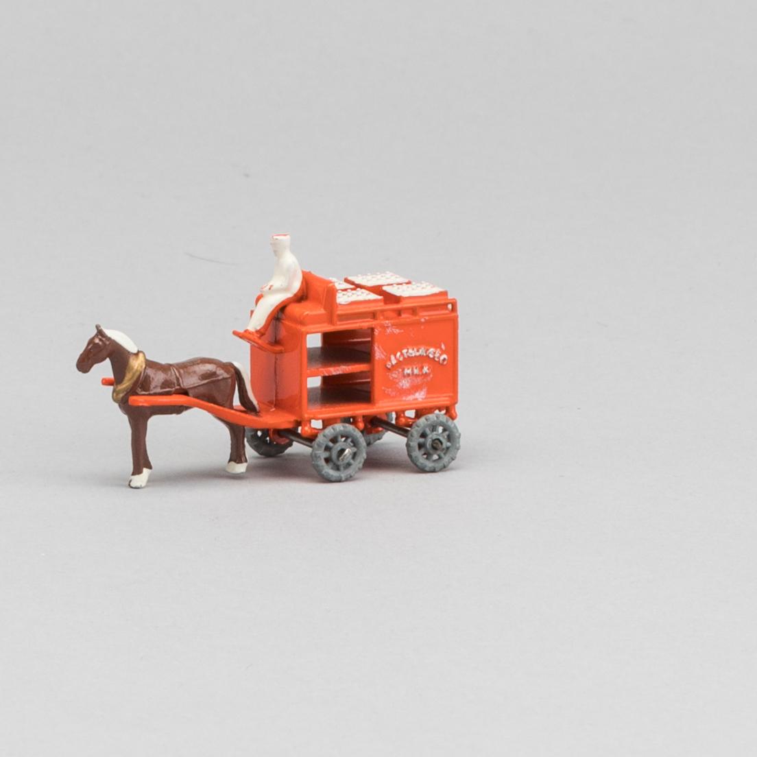 LESNEY MATCHBOX SERIES HORSE DRAWN MILK FLOAT RW 07A-2.