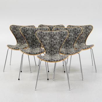 Arne Jacobsen, a set of six 'Series 7' chairs from Fritz Hansen, Denmark.