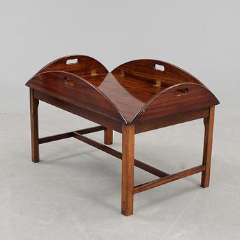 SOFFBORD, sk "Butlers tray" modell, engelsk stil, 1900-talets mitt.
