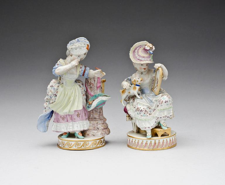 FIGURINER, 2st. porslin, Meissen-liknande märkning. Trol 1900-tal.