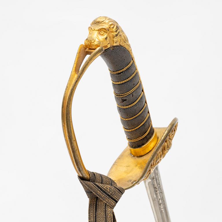 Sabel, svensk, för officer, 1800-talets andra hälft, med balja.