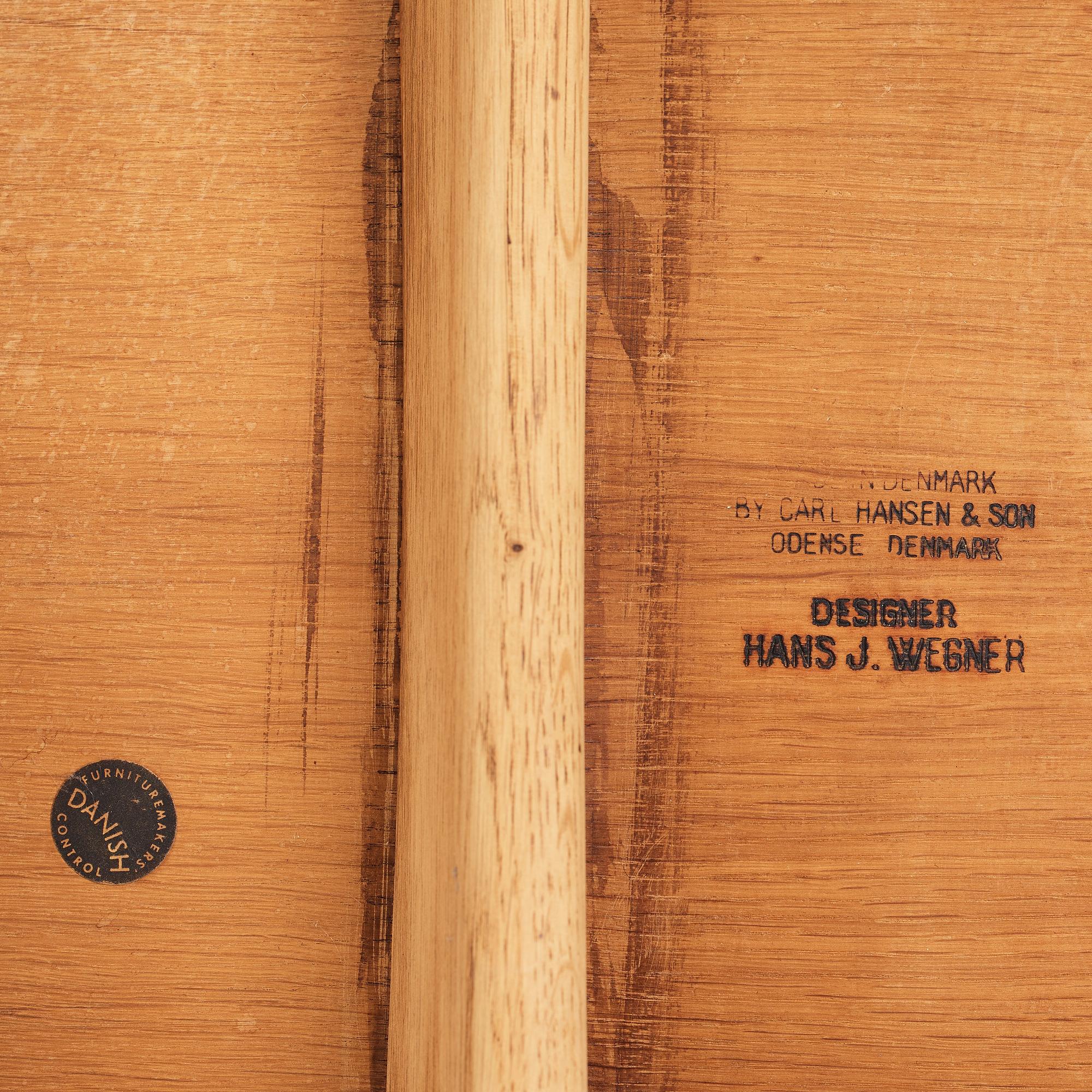HANS J WEGNER, stol "CH 29 /Savbukkestolen", Carl Hansen & Søn, Danmark, 1950-60-tal.