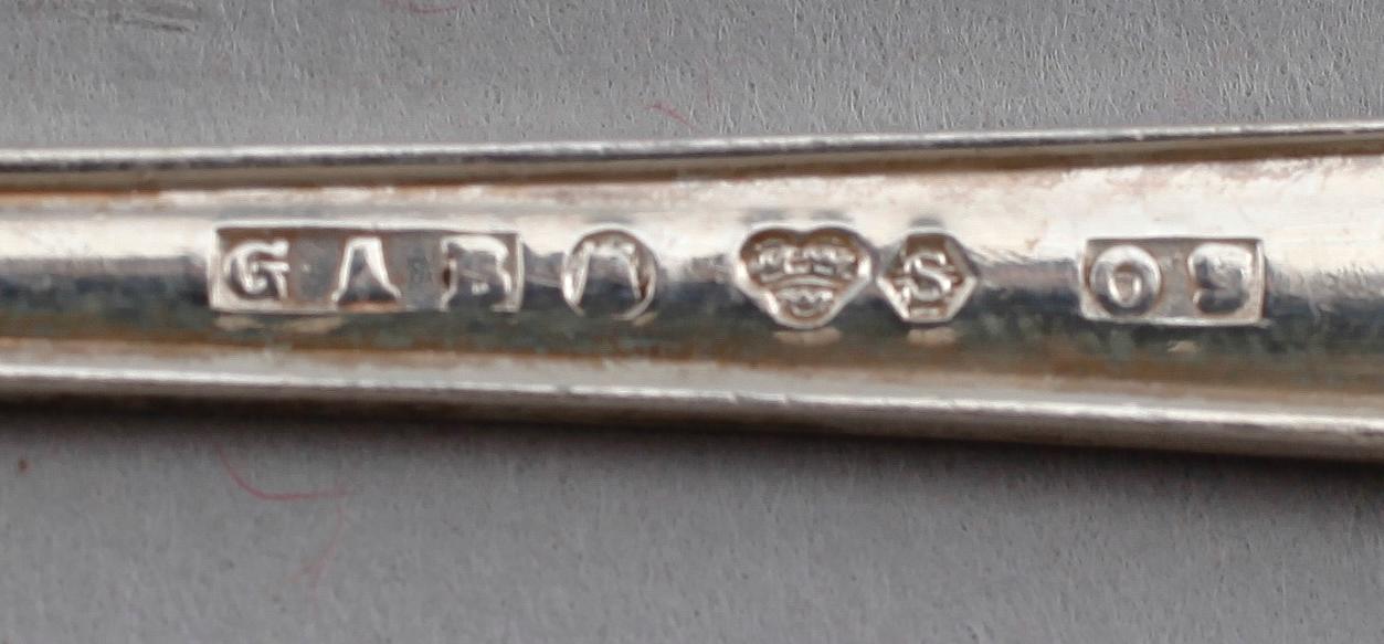 SKEDAR, 11 st samt SLEV, silver, 1700-1800-tal. Vikt ca 407 g.