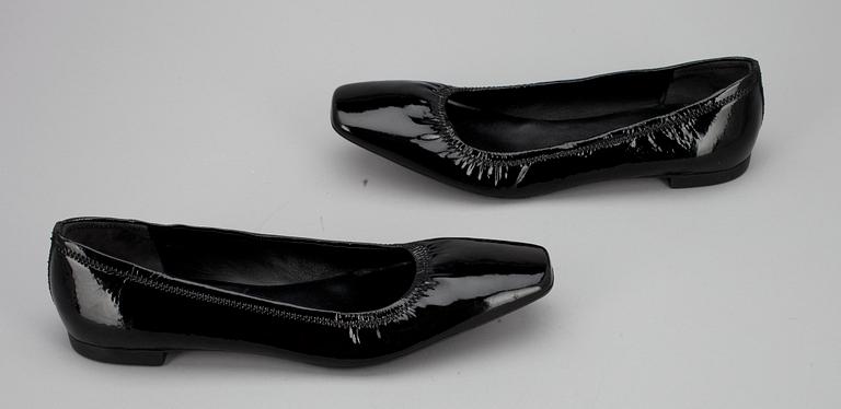SKOR, ballerinas, Prada.