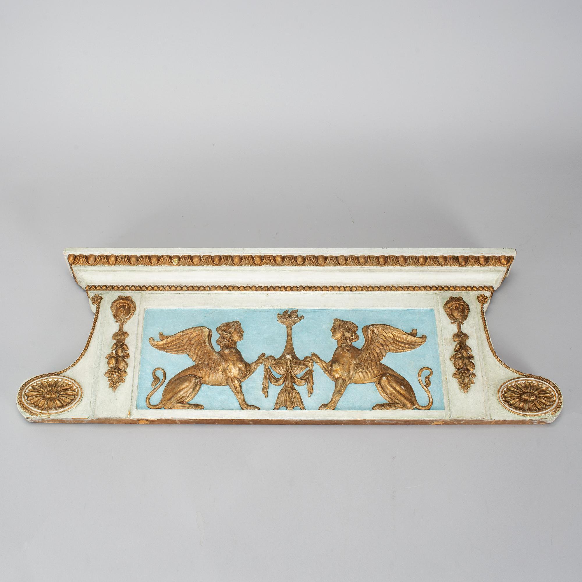 A late gustavian crest, ca 1800.