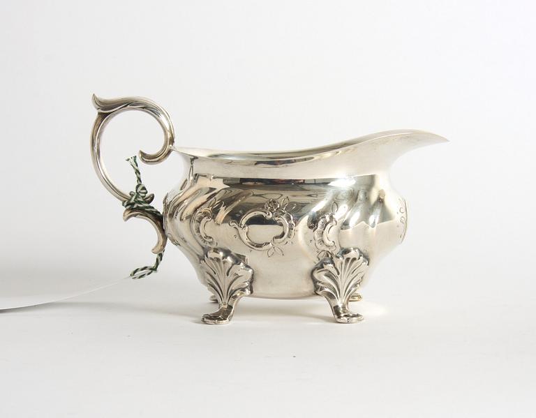 KAFFESERVIS, 3 delar, silver, rokokostil, C.G.H 1951-51.