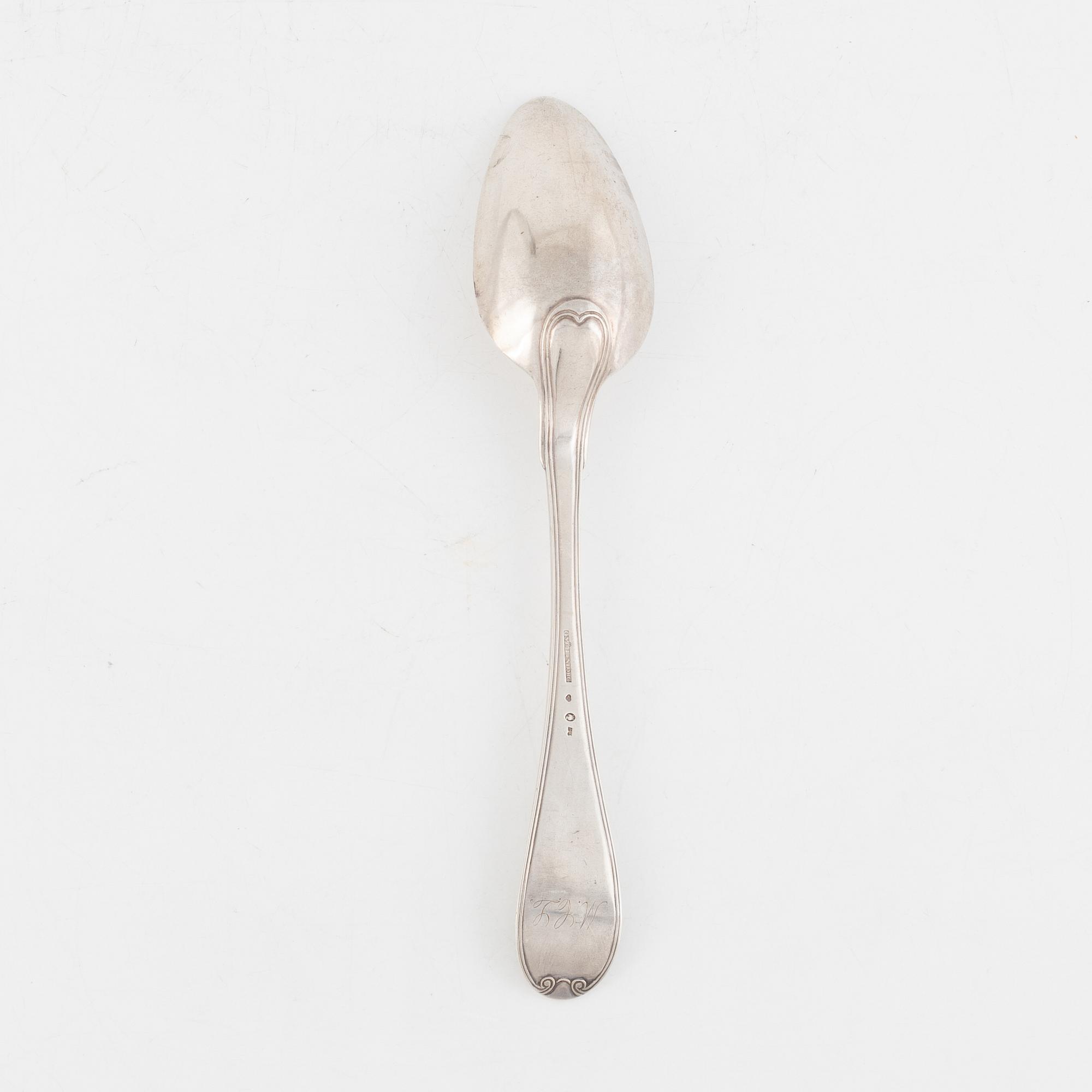 Gustaf Möllenborg, ragusked, silver, modell "Gammal Fransk", Stockholm 1824.