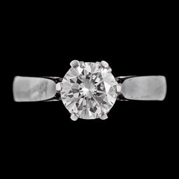 1073. A brilliant cut diamond ring, 1.11 cts.