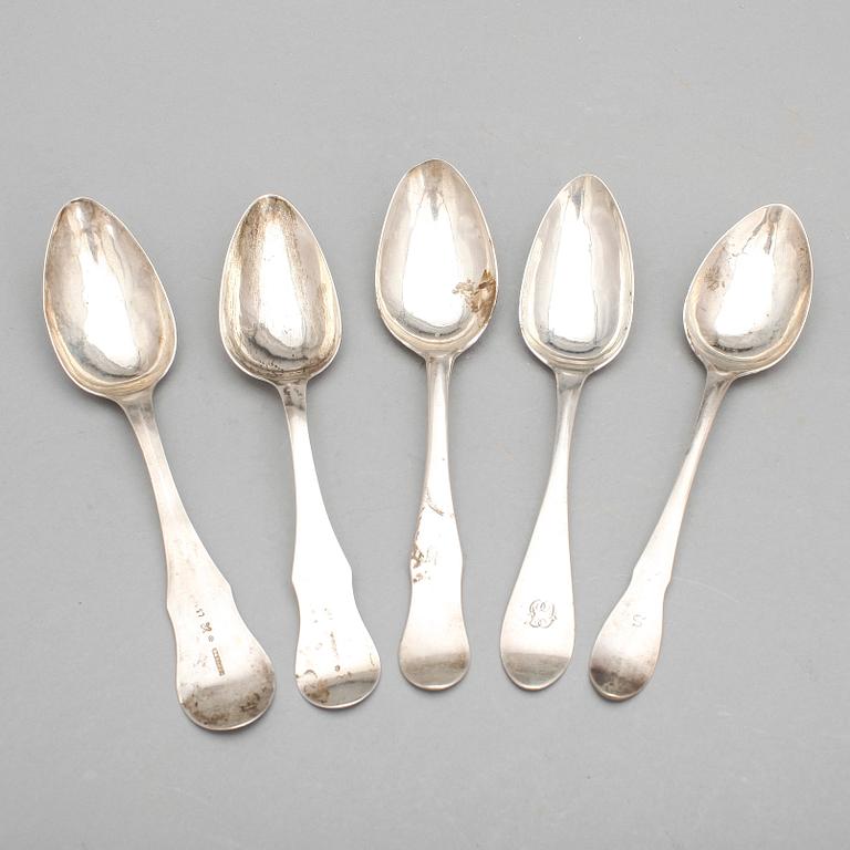 MATSKEDAR, 5 st. Bl a Carl Petter Öberg, Strängnäs 1817. Tot ca 195 g.