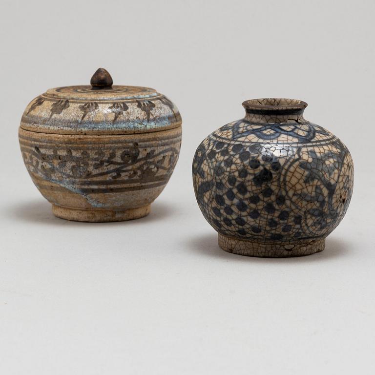 A jar and a box with cover, presumably Ming dynasty.