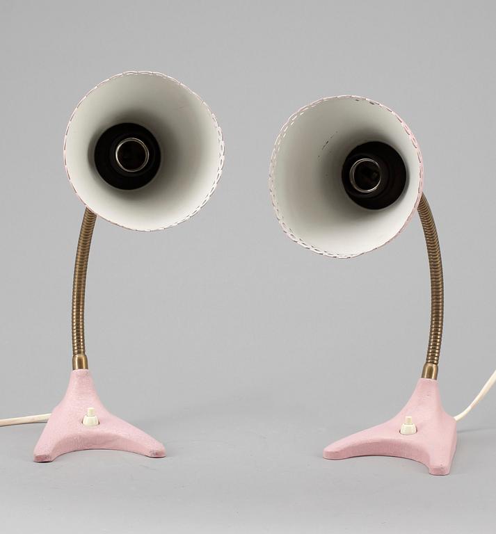 BORDSLAMPOR, ett par, metall, EWÅ, Värnamo, 1900-talets mitt.