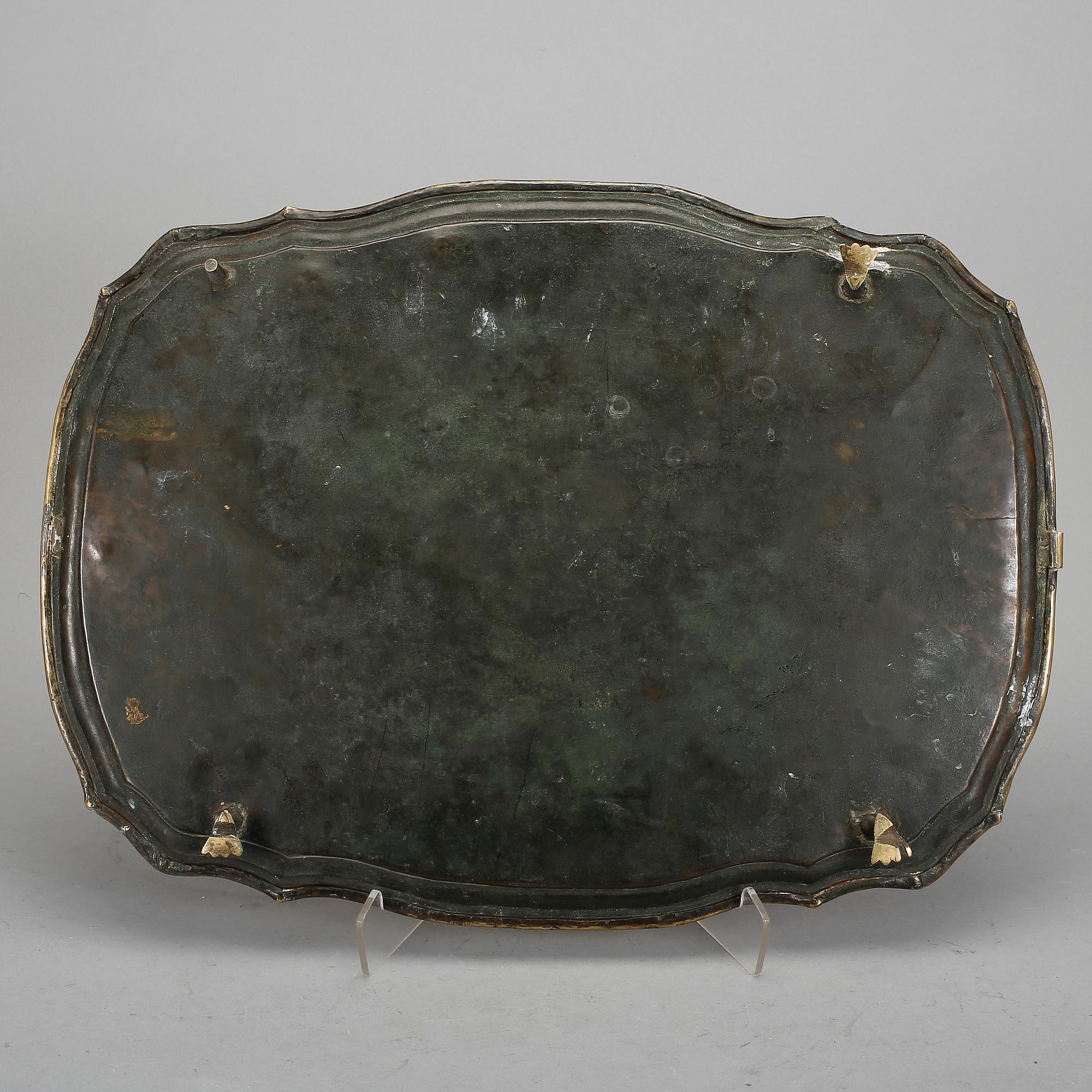 BRICKA, mässing, 1700-tal.