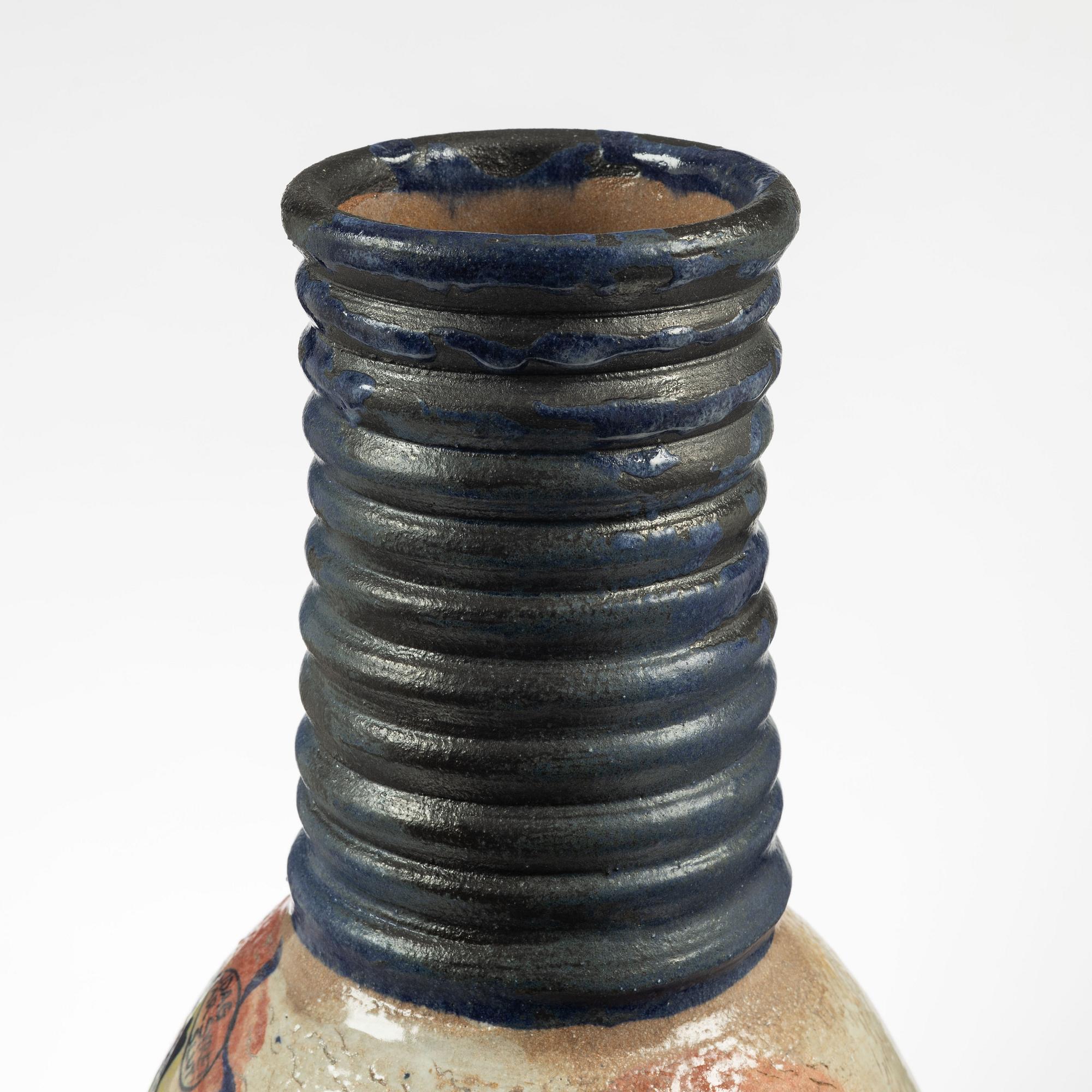 Marie Långhans, golvvas, stengods, egen ateljé 2018.