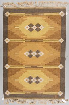 MATTA, rölakan, monogramsignerad IS (Ingegerd Silow). Alestalon Mattokutomo, Finland. Ca 200 x 138 cm.