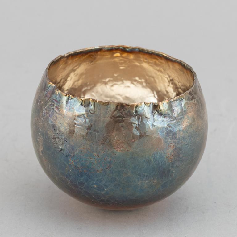 A sterling silver tumbler by Ray Urban, Stockholm, 1975.